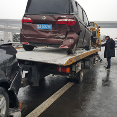 汽车搭电与清障服务详解 应急指南与专业帮助